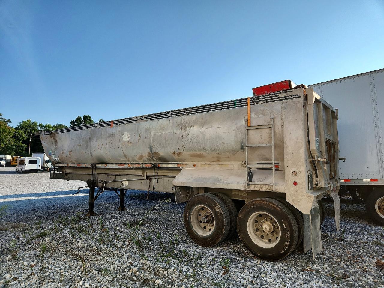 2004 Mac Trailer Dump Trail-Dump Trailer
