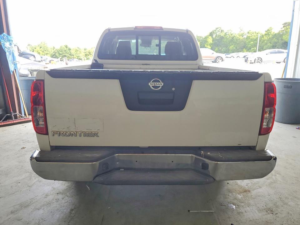 2017 Nissan Frontier SV