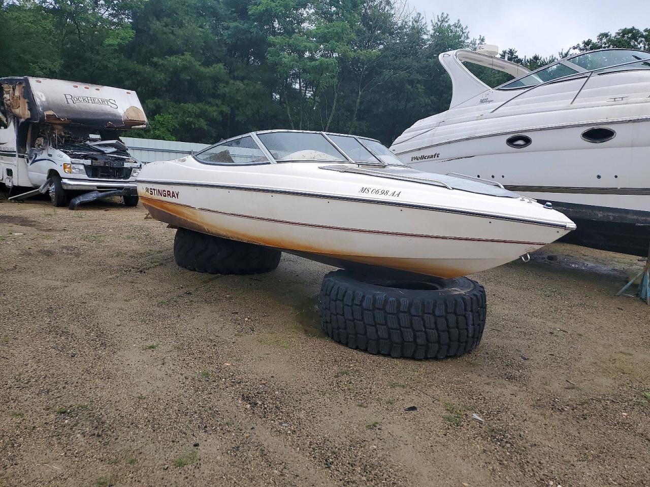 1997 Stingray Boat Co Boat 18'-Boat
