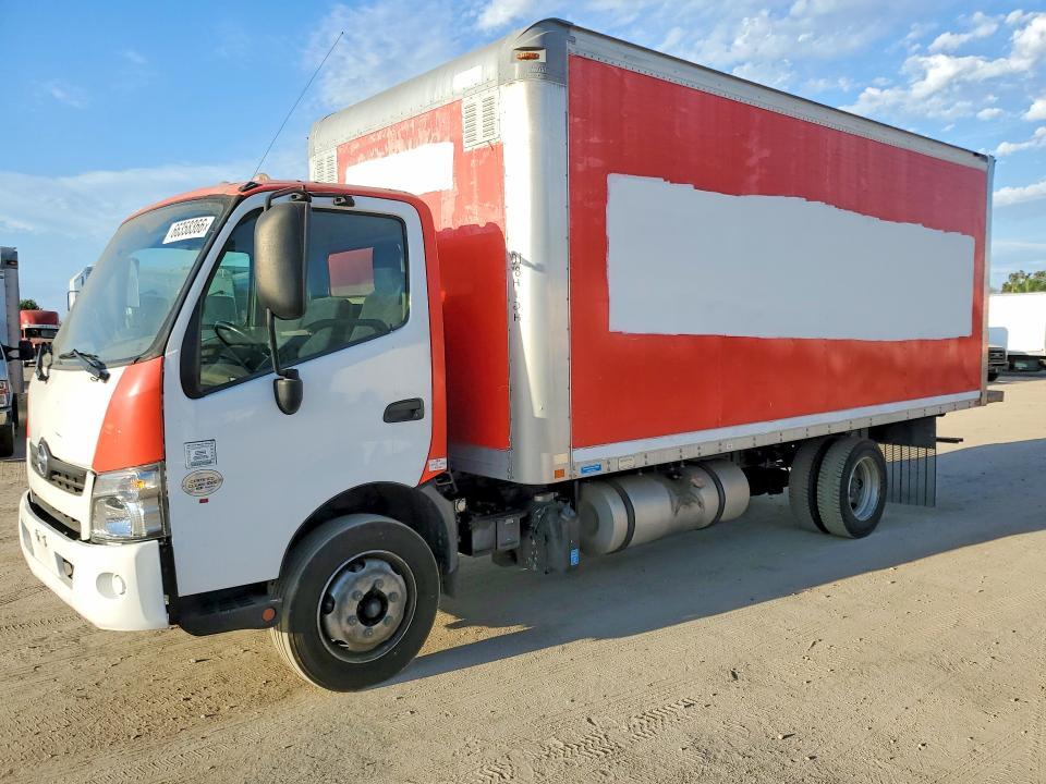 2017 Hino 195