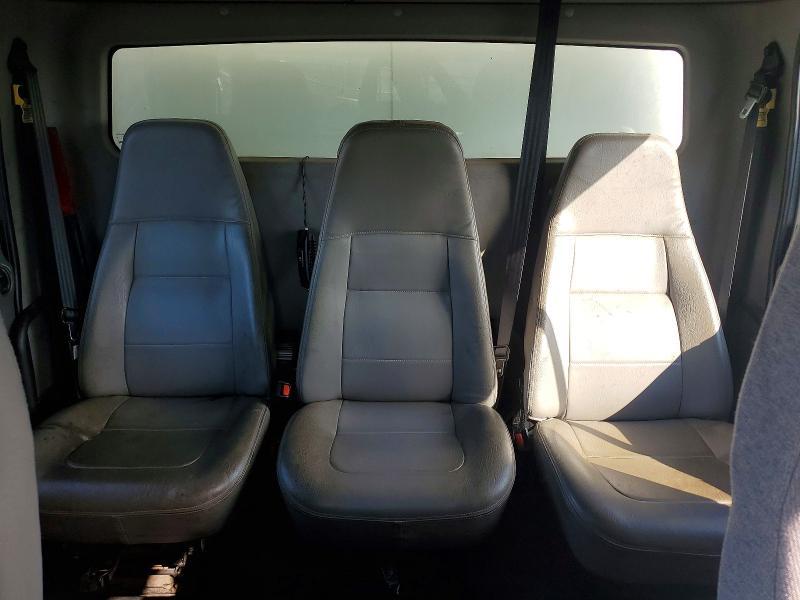 2010 Freightliner Business Class M2 BOX Truck
