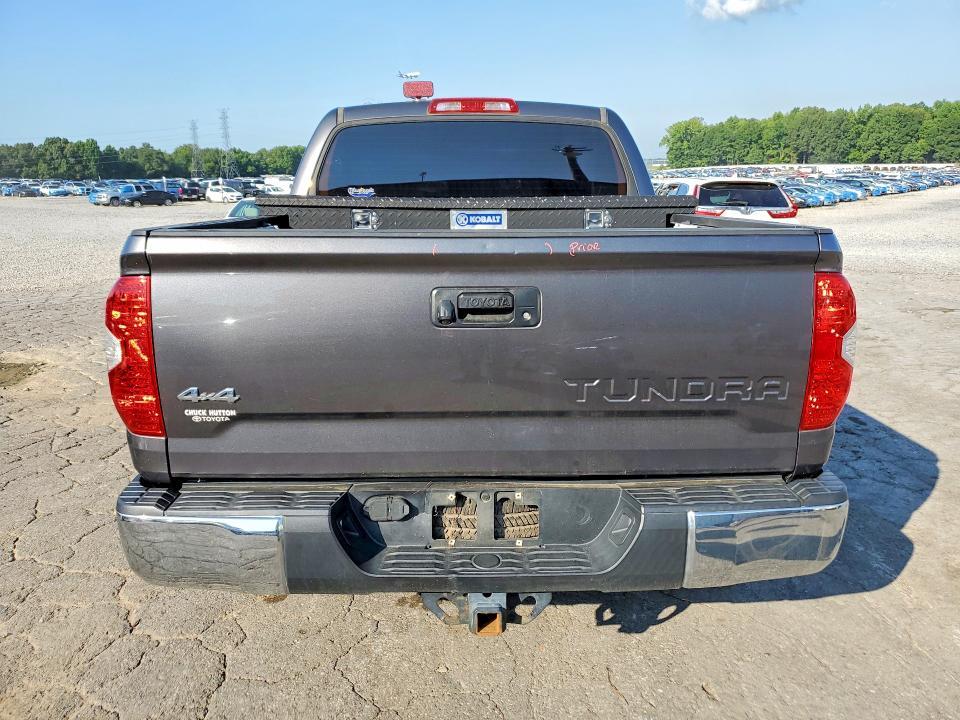 2016 Toyota Tundra SR5
