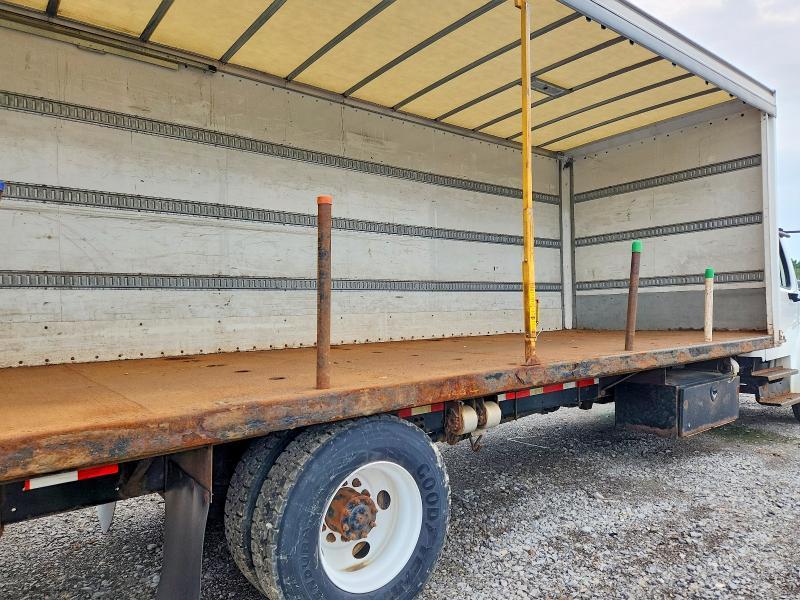 2018 Freightliner Business Class M2 BOX Truck