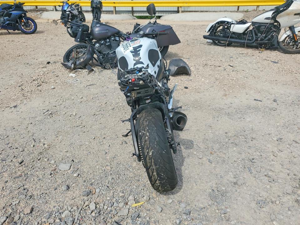 2015 Suzuki GSX-R600