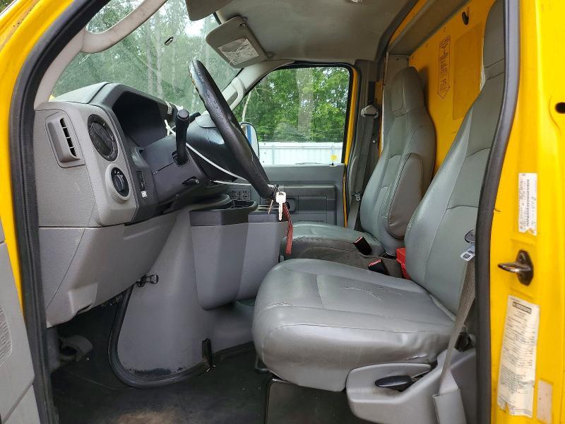 2015 Ford Econoline E350 Super Duty Cutaway Van