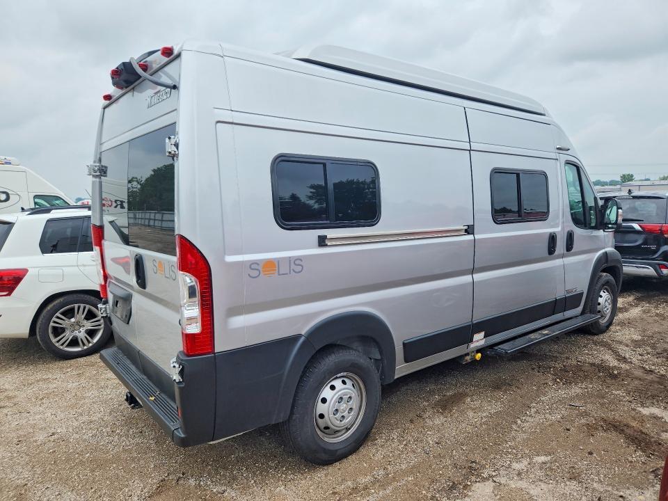 2022 Dodge RAM 2023 Winnebago Solis-RV