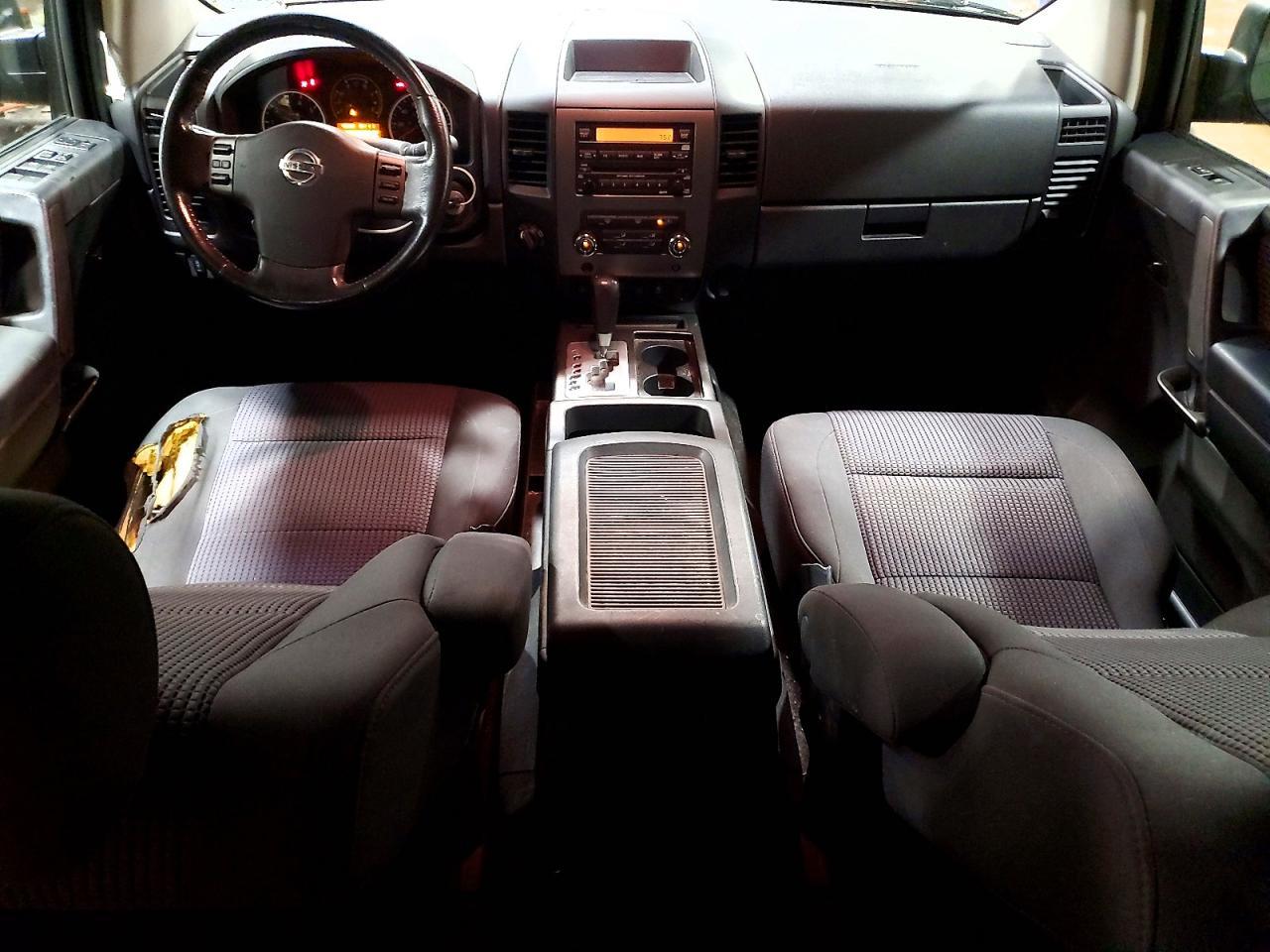 2012 Nissan Titan SV