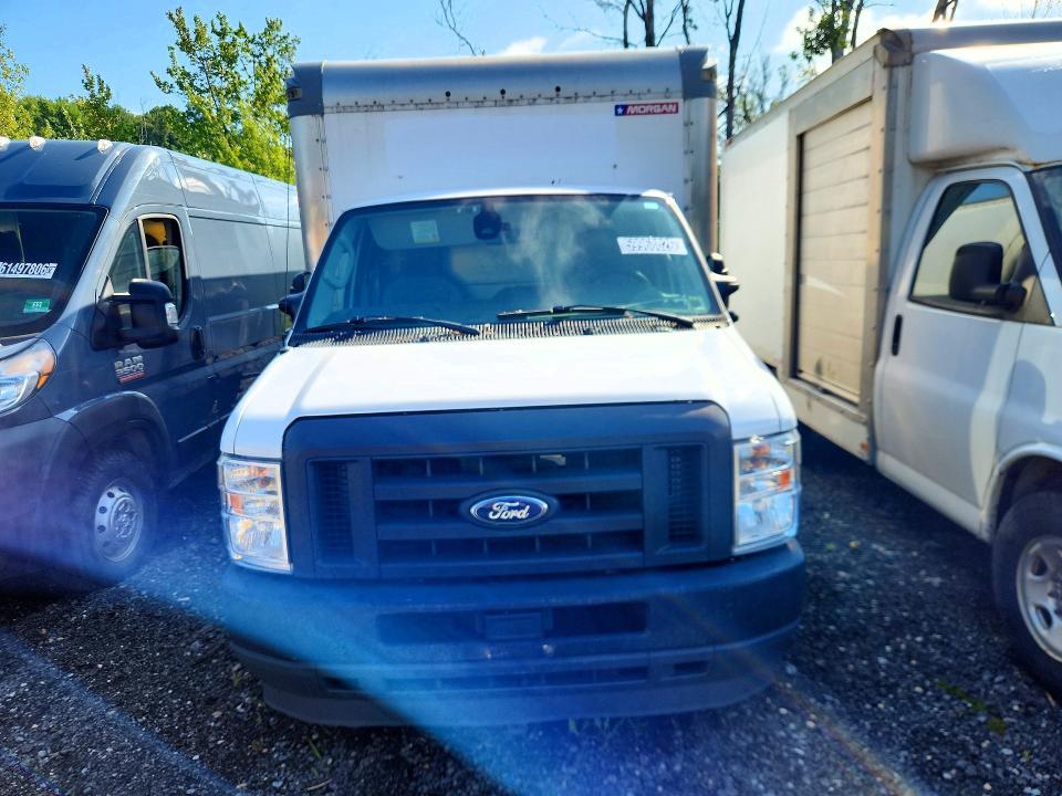 2021 Ford E350 BOX Truck