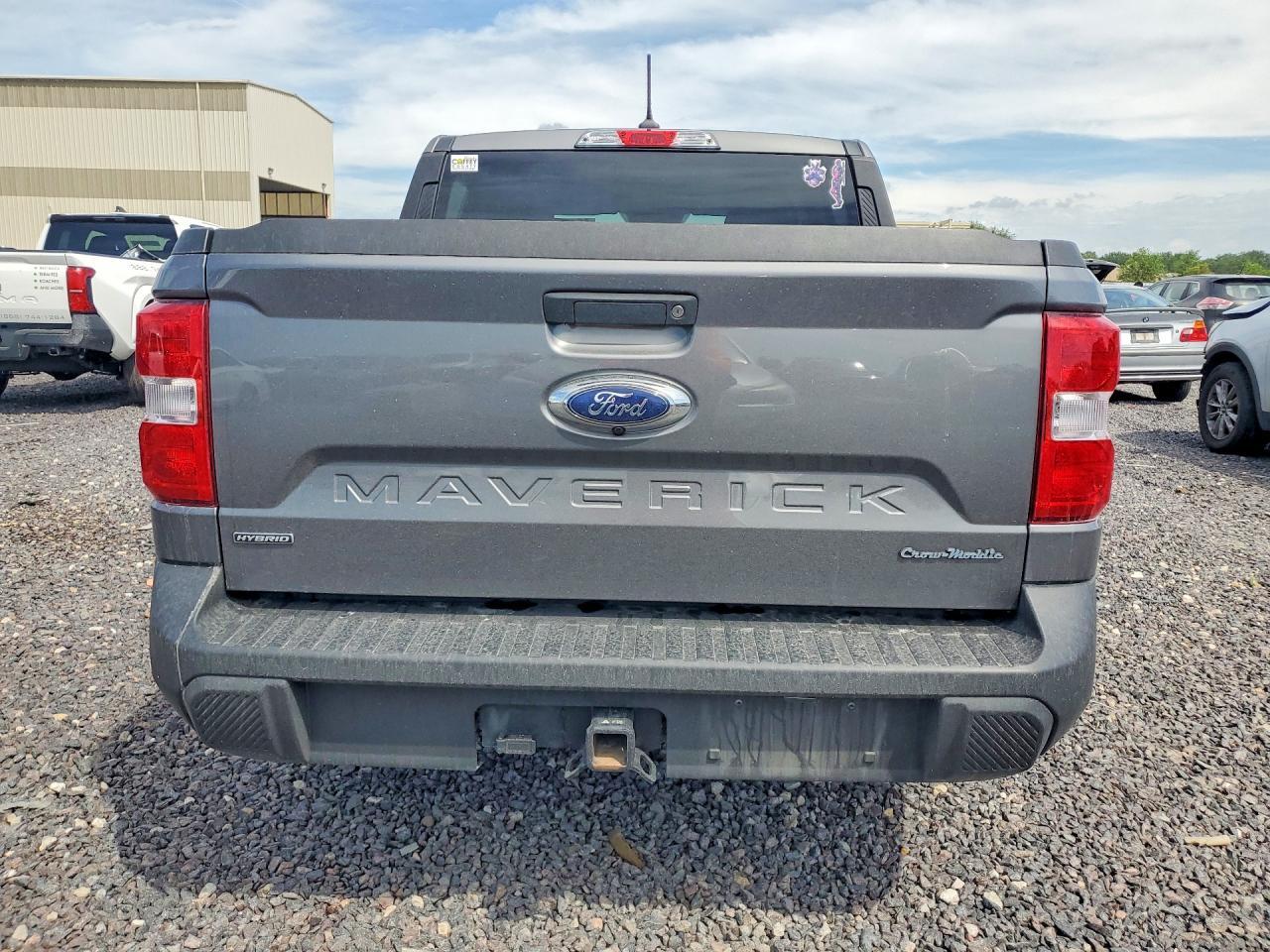 2022 Ford Maverick XL