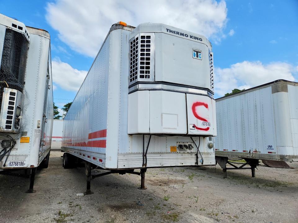 2000 Utility Tr 2000 Utility Refrigerated Van Trailer