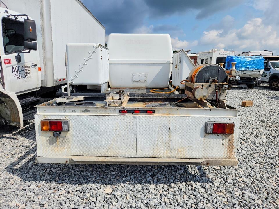 2018 Isuzu NPR HD