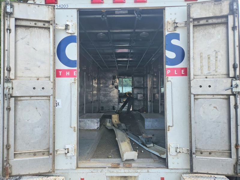 2000 Freightliner MT45 Chassis Delivery Truck