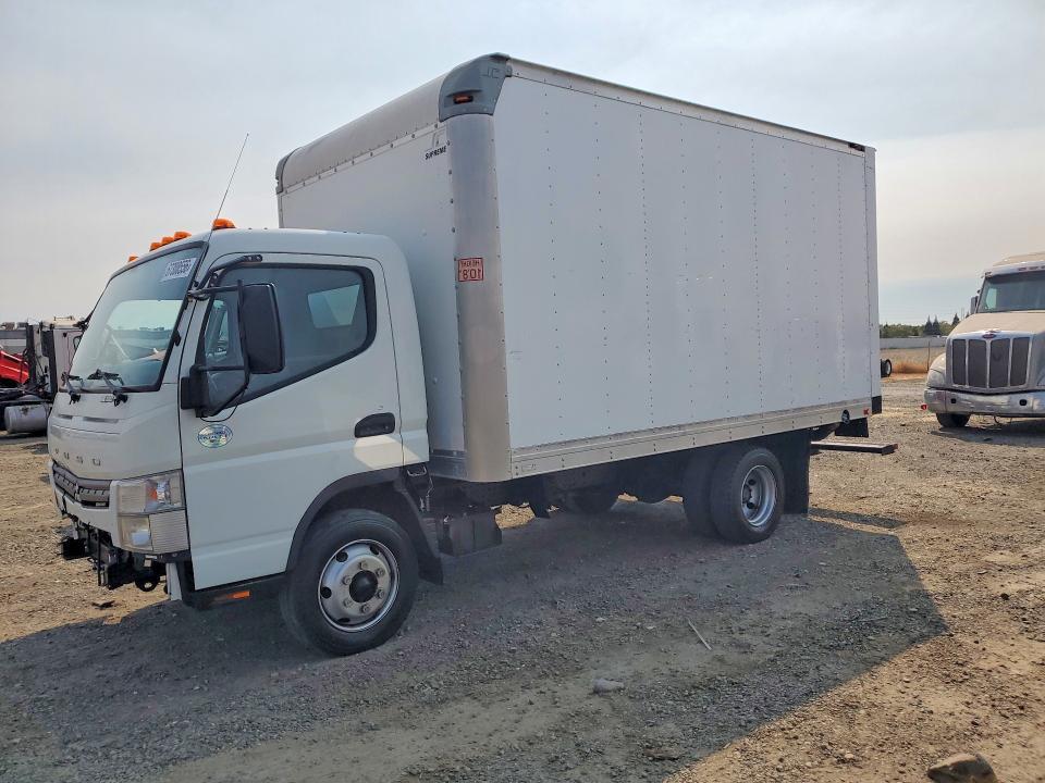 2015 Mitsubishi Fuso FEC92S BOX Truck