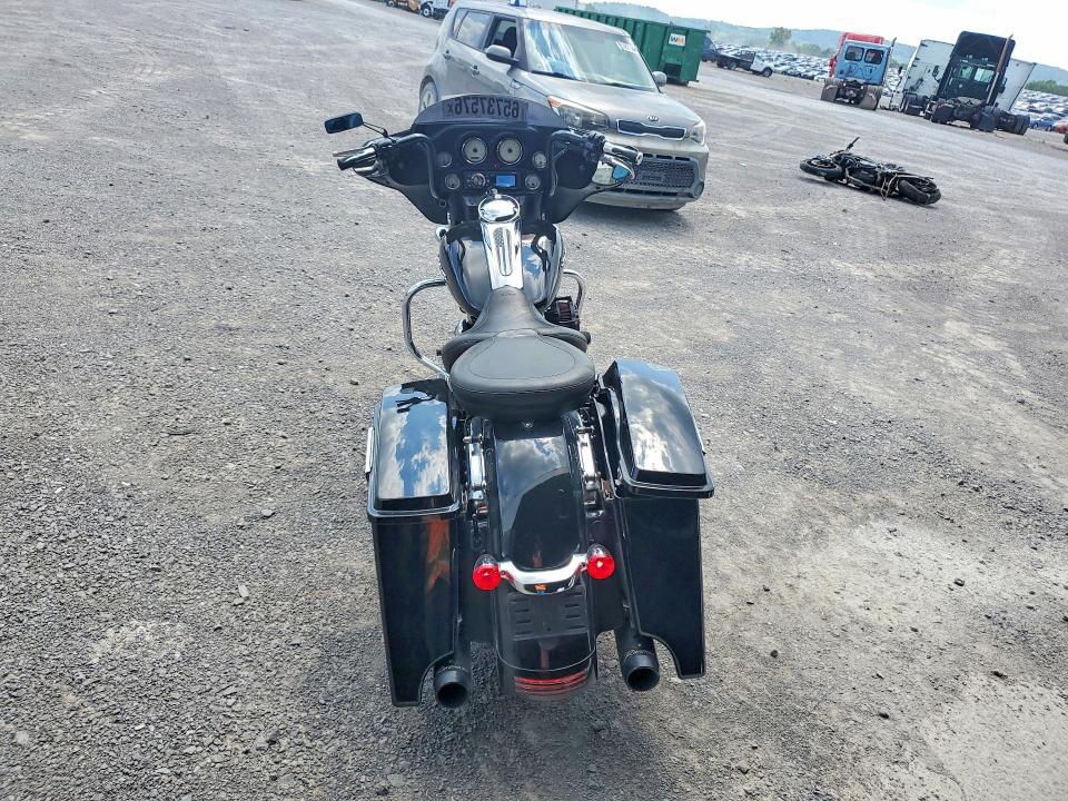 2010 Harley-Davidson Flhx