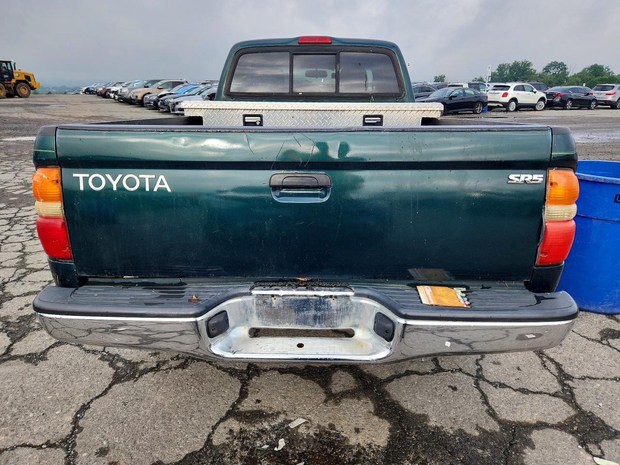 2001 Toyota Tacoma Base