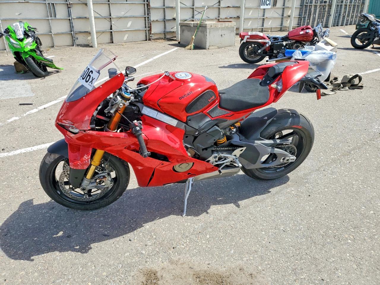 2025 Ducati Panigale V4