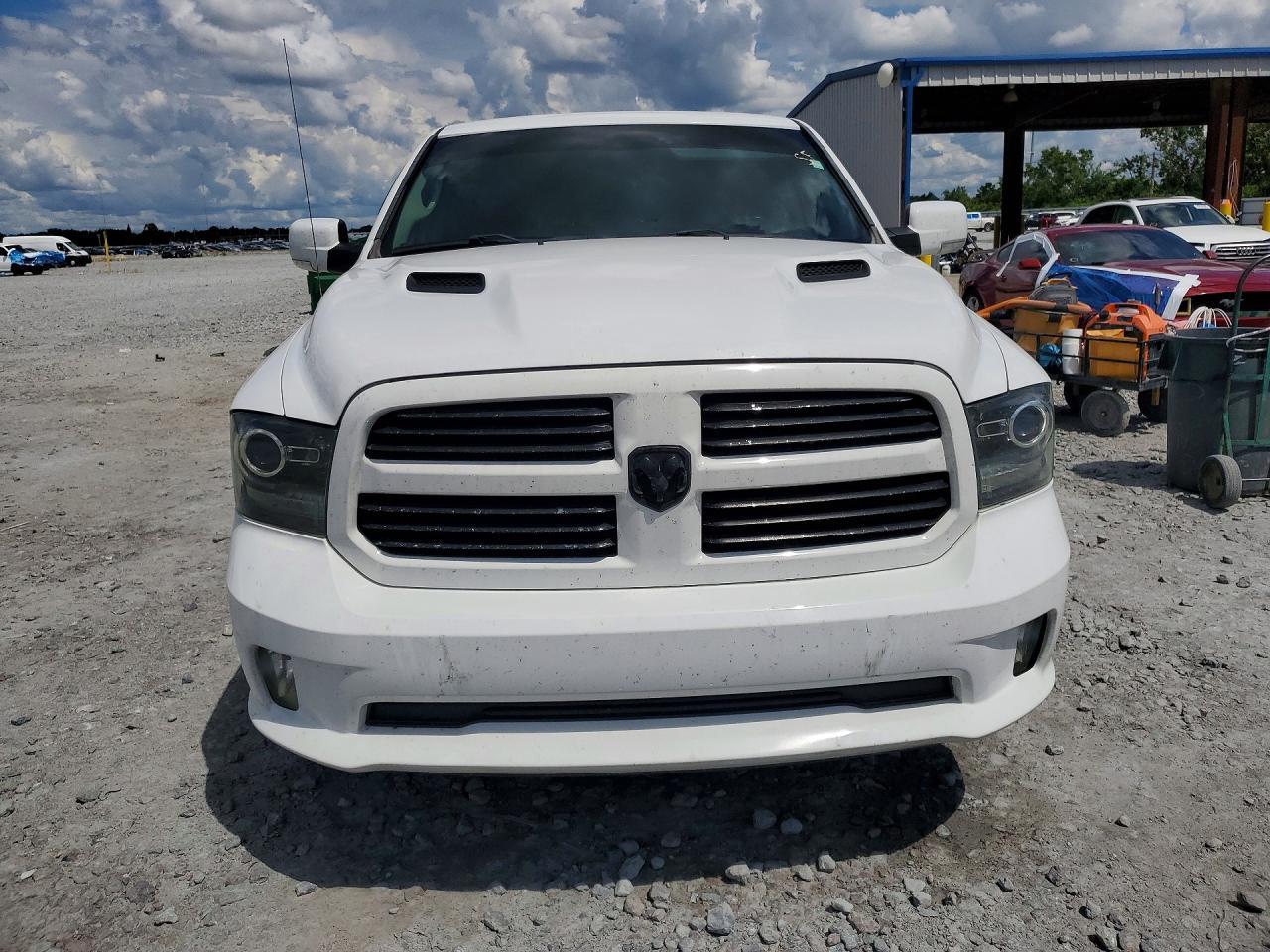 2017 Dodge RAM 1500 Sport