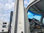 2016 Kenworth T680 Semi Truck