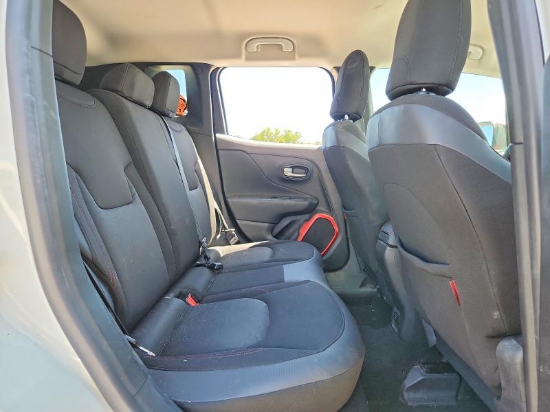 2015 Jeep Renegade Trailhawk