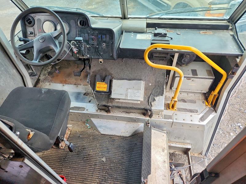 2007 Freightliner Chassis M Line WALK-IN Van