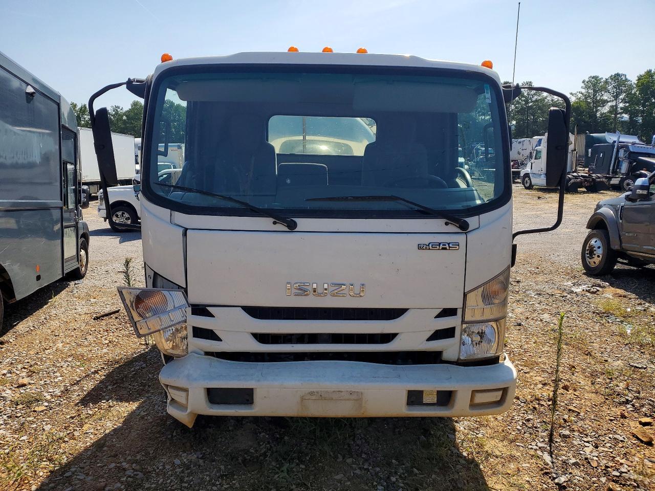 2021 Isuzu NPR HD