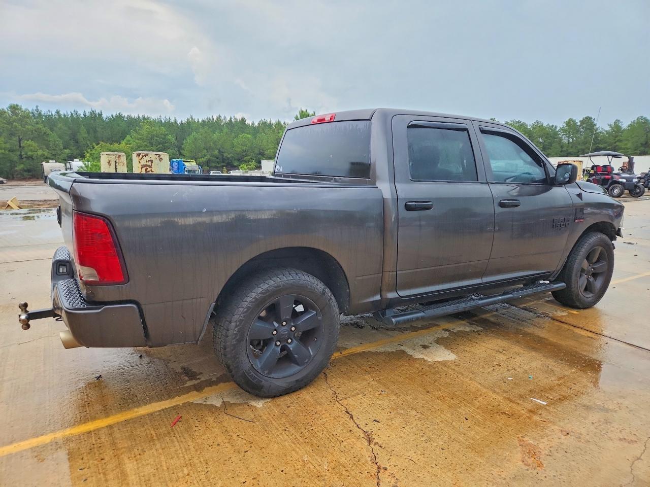 2020 Dodge RAM 1500 Classic Tradesman