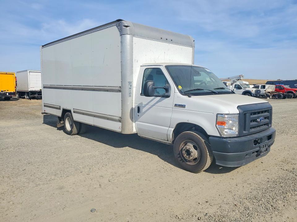 2022 Ford Econoline-BOX Truck
