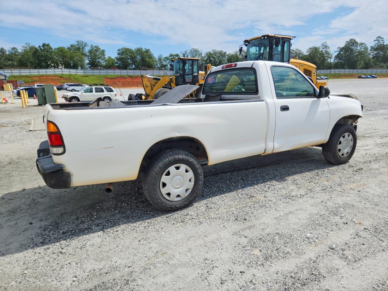 2004 Toyota Tundra Base