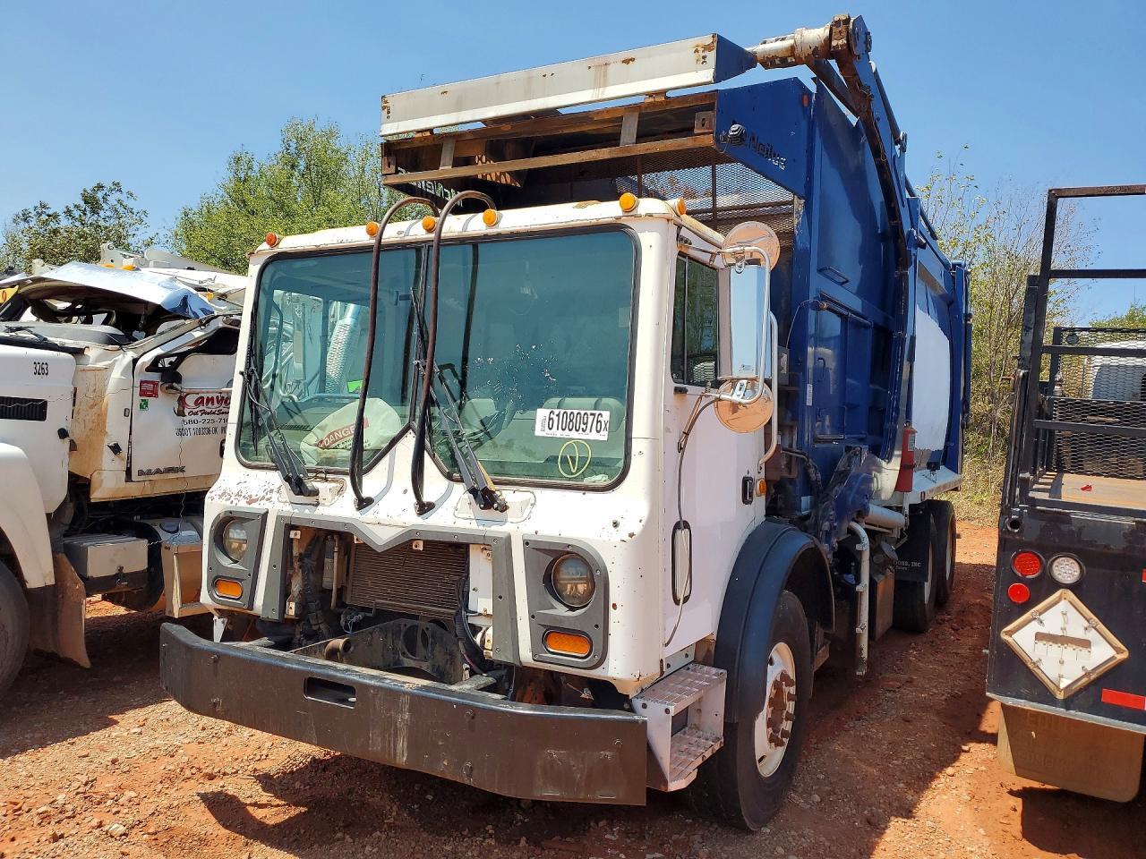 2012 Mack MRU613 Refuse Truck