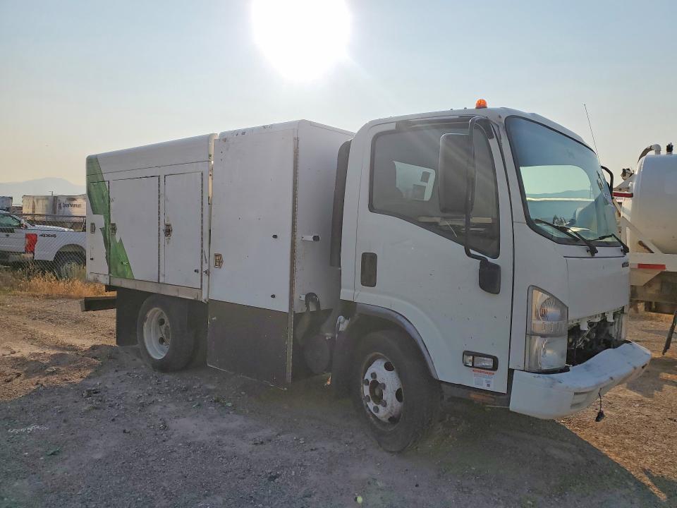 2014 Isuzu NPR HD BOX Truck