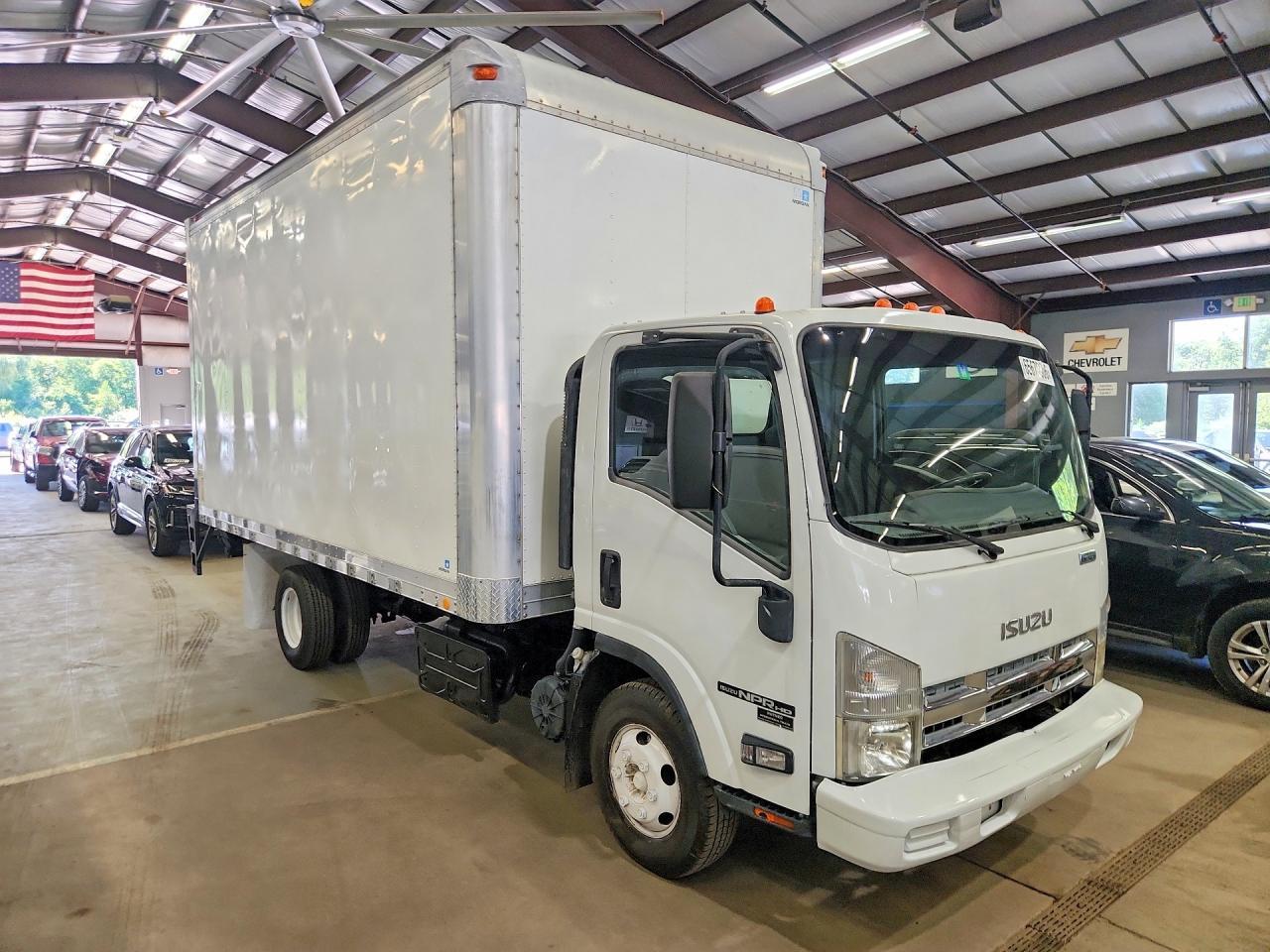 2011 Isuzu NPR-BOX Truck