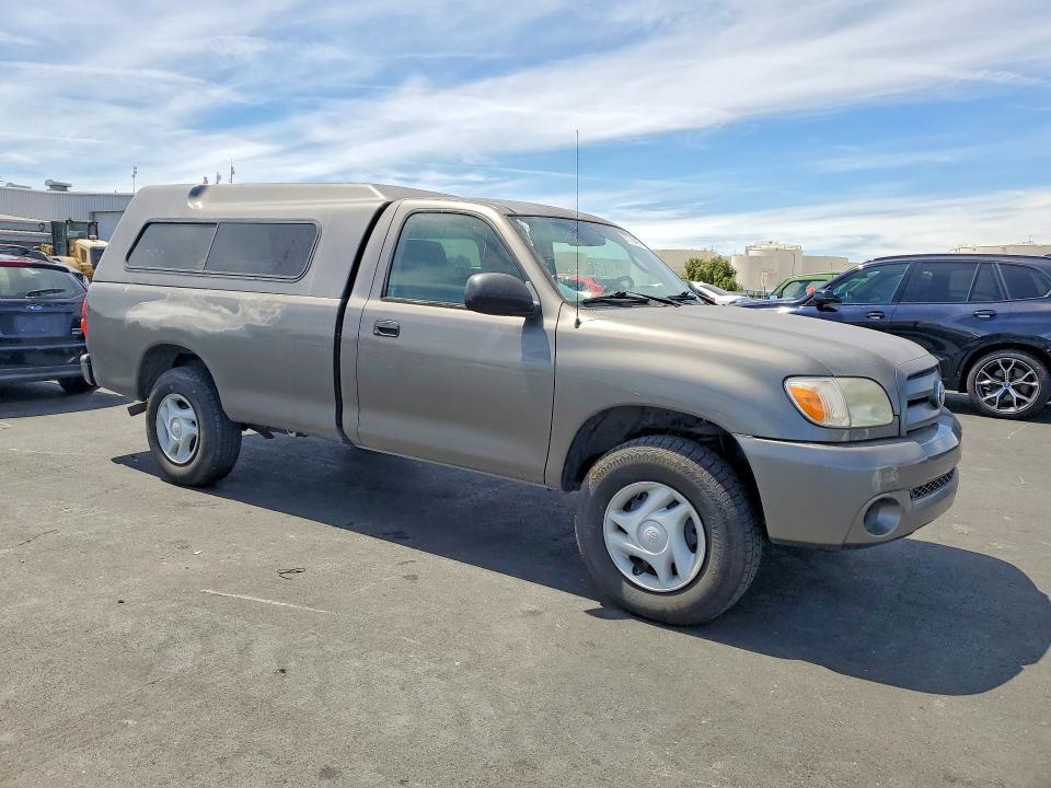 2005 Toyota Tundra Base