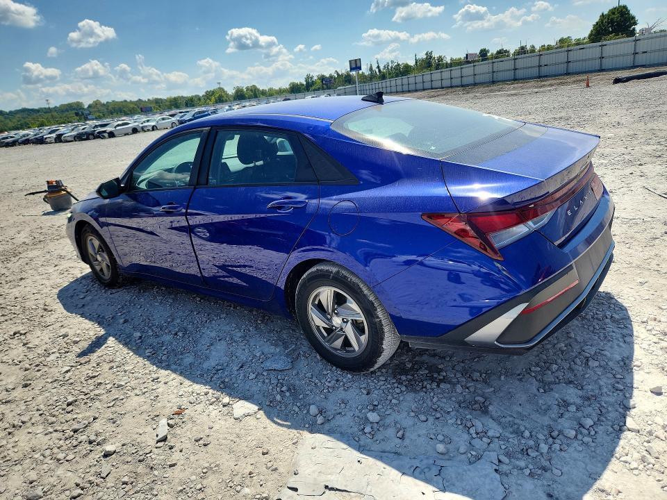 2024 Hyundai Elantra SE