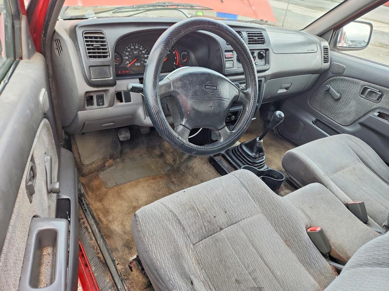 2000 Nissan Frontier XE