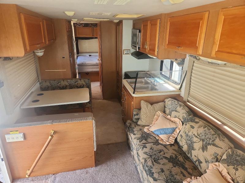 2000 Workhorse Custom Chassis Motorhome Chassis