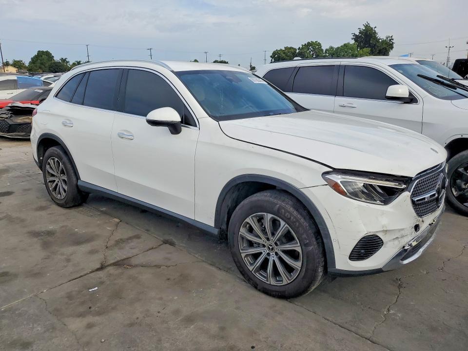 2023 Mercedes-Benz Glc 300