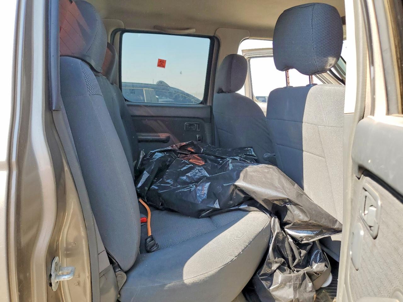 2003 Nissan Frontier XE-V6