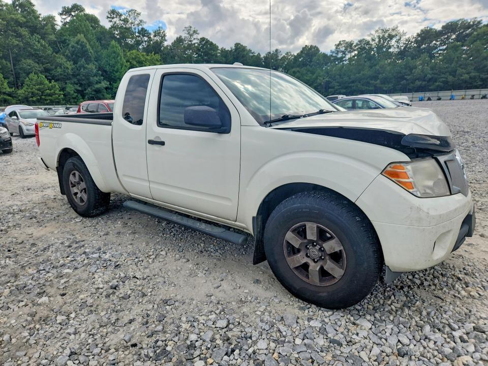 2013 Nissan Frontier SV V6