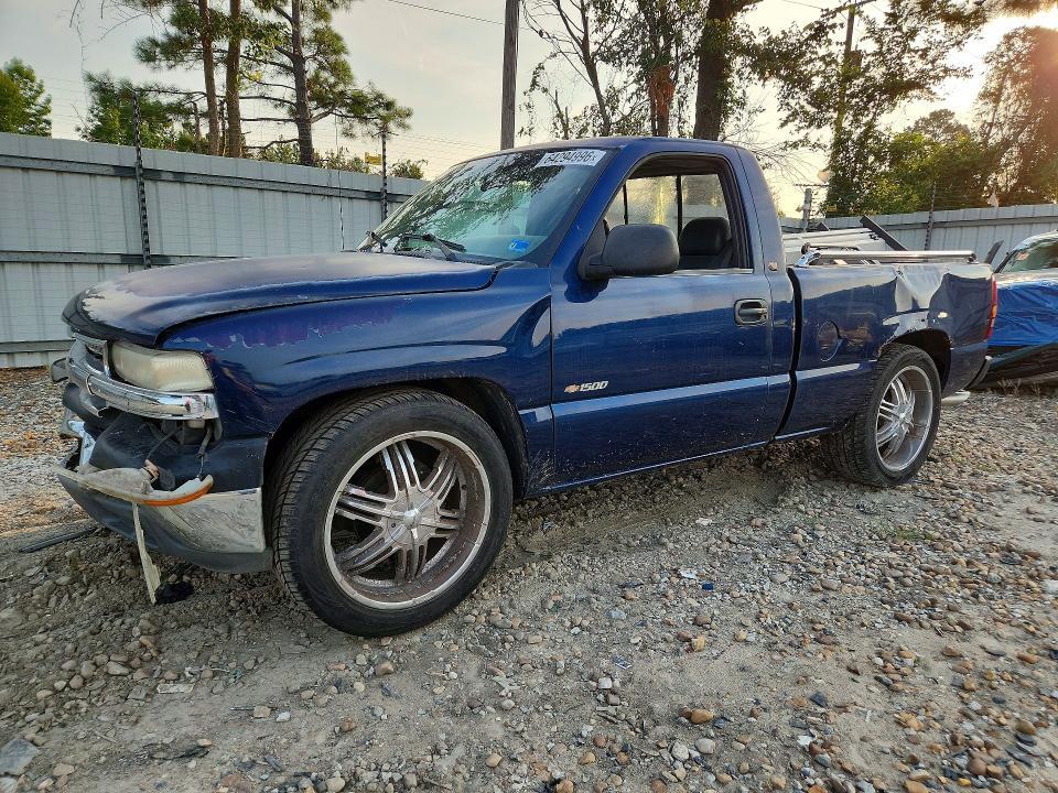 2000 Chevrolet Silverado C1500