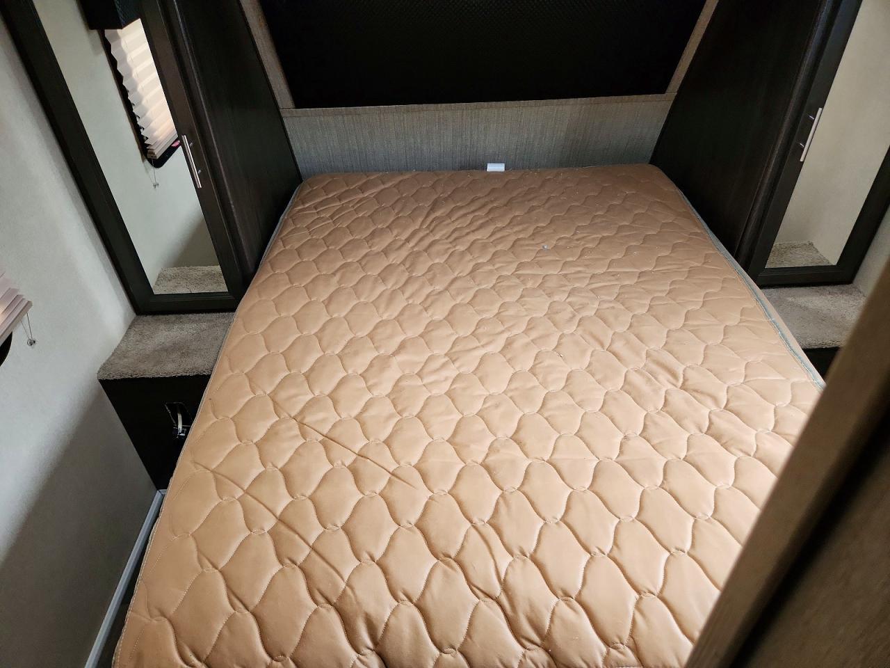 2017 Keystone Kodiak Camper