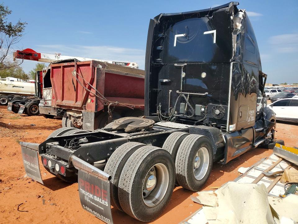 2020 Kenworth Constructi-Semi Truck