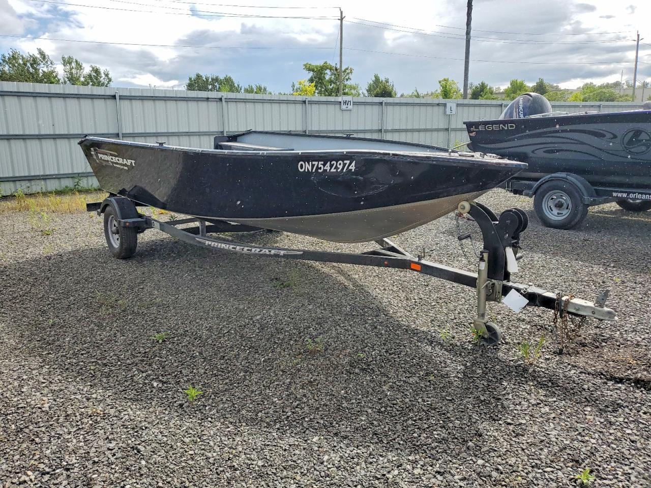 2021 Prince Craft ON7542974 Boat