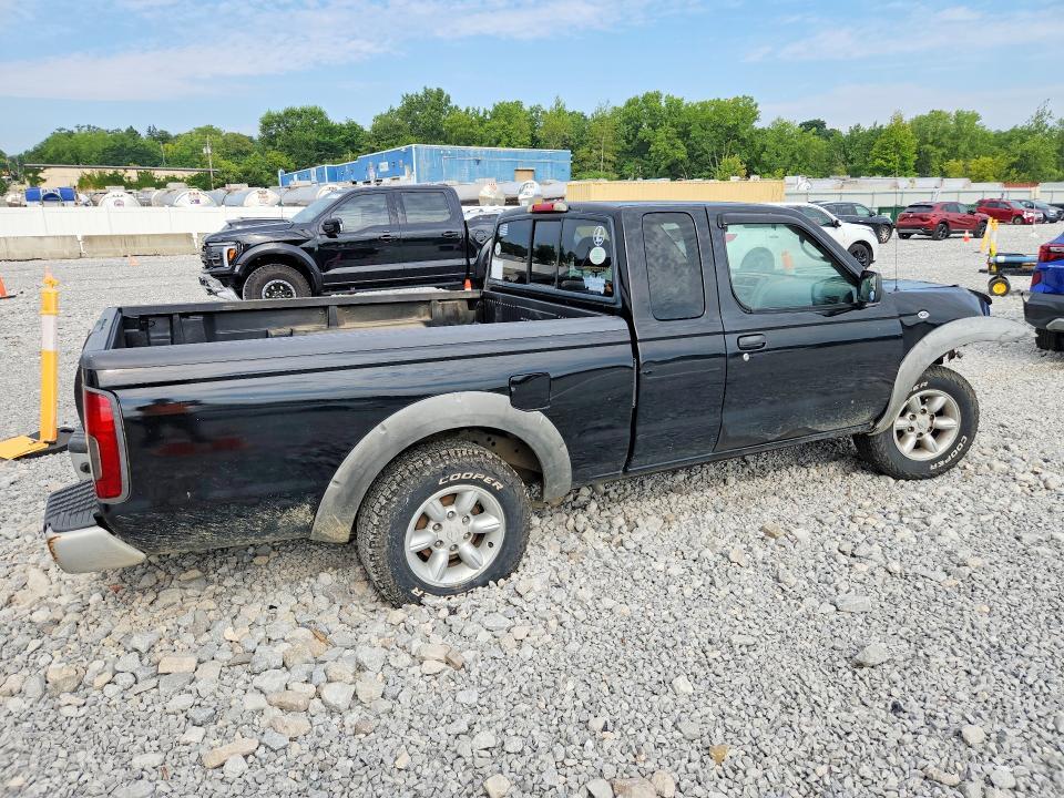 2002 Nissan Frontier Standard