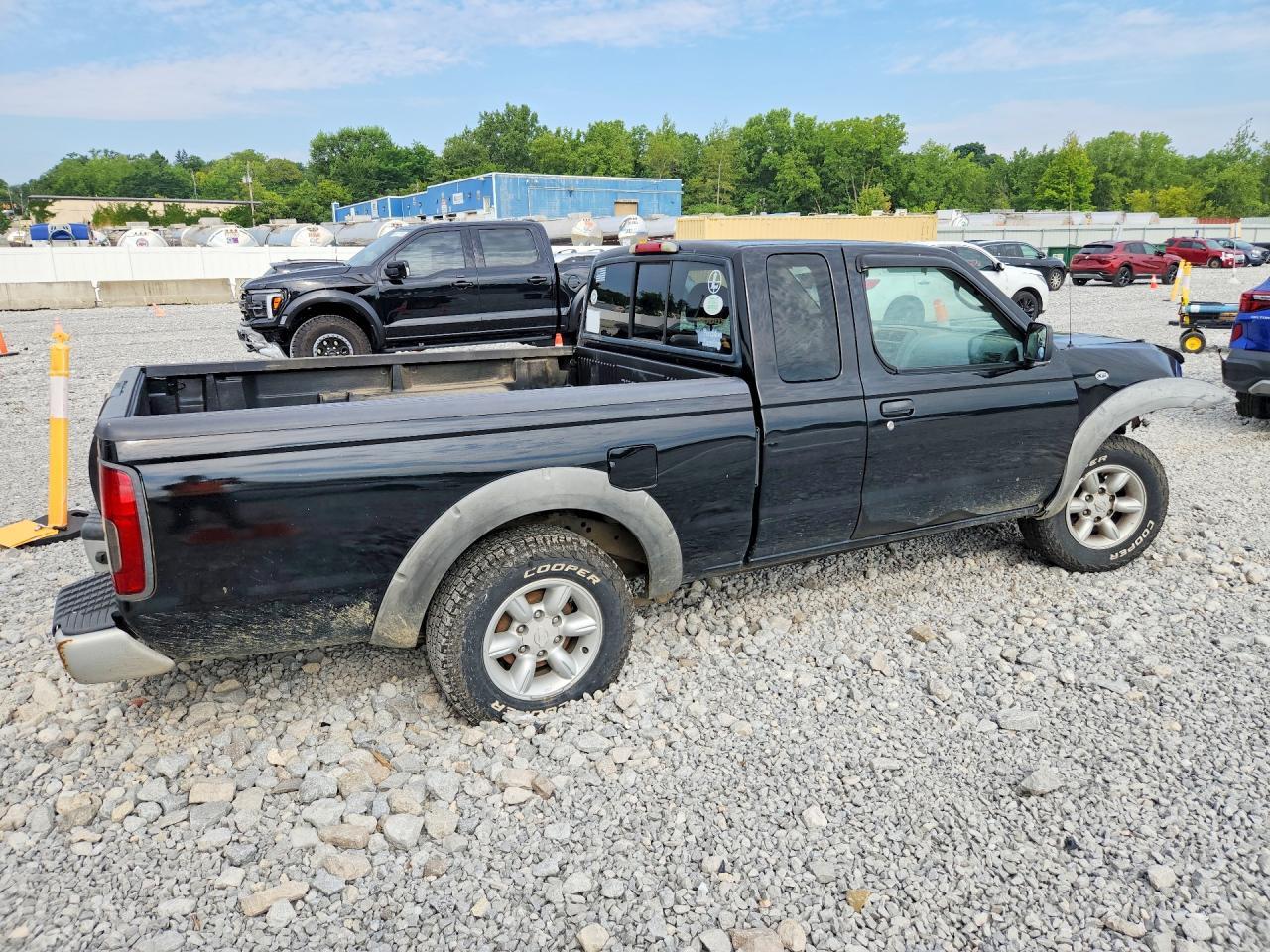 2002 Nissan Frontier Standard