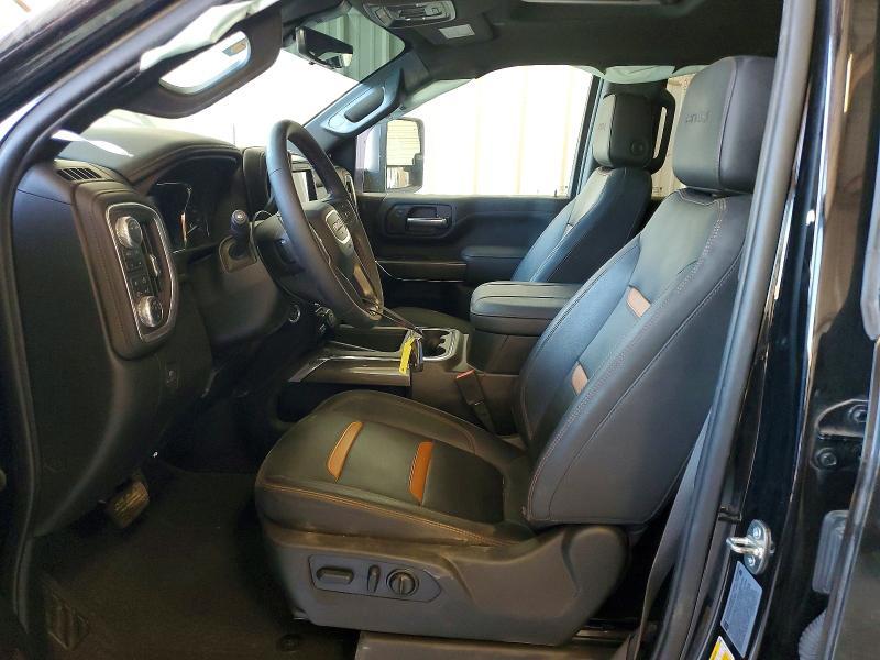2023 GMC Sierra K2500 AT4