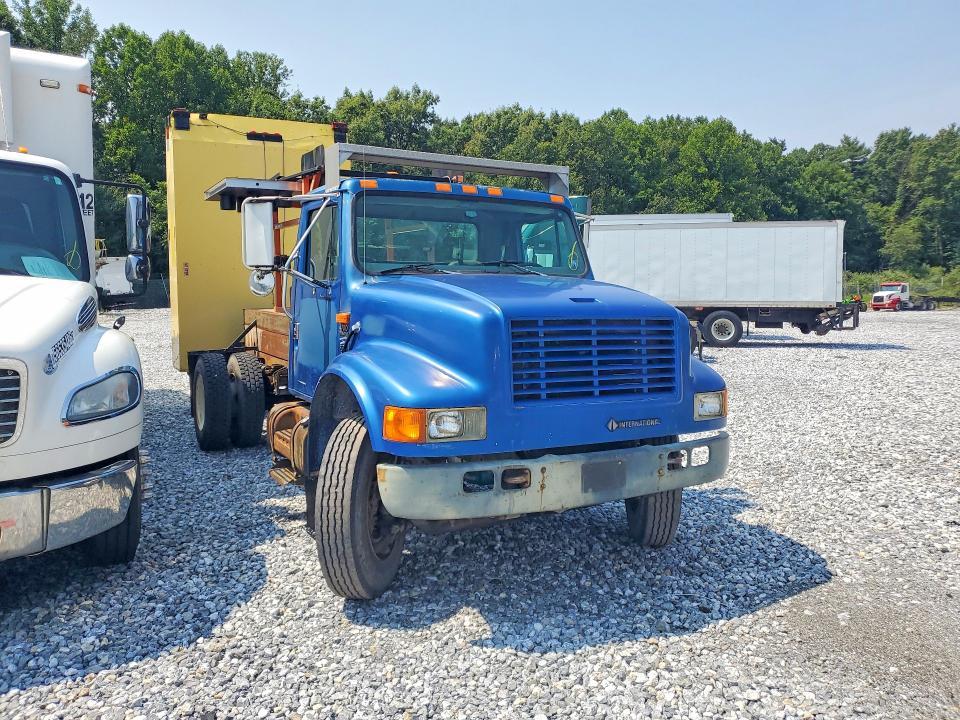 1999 International 4000 4700