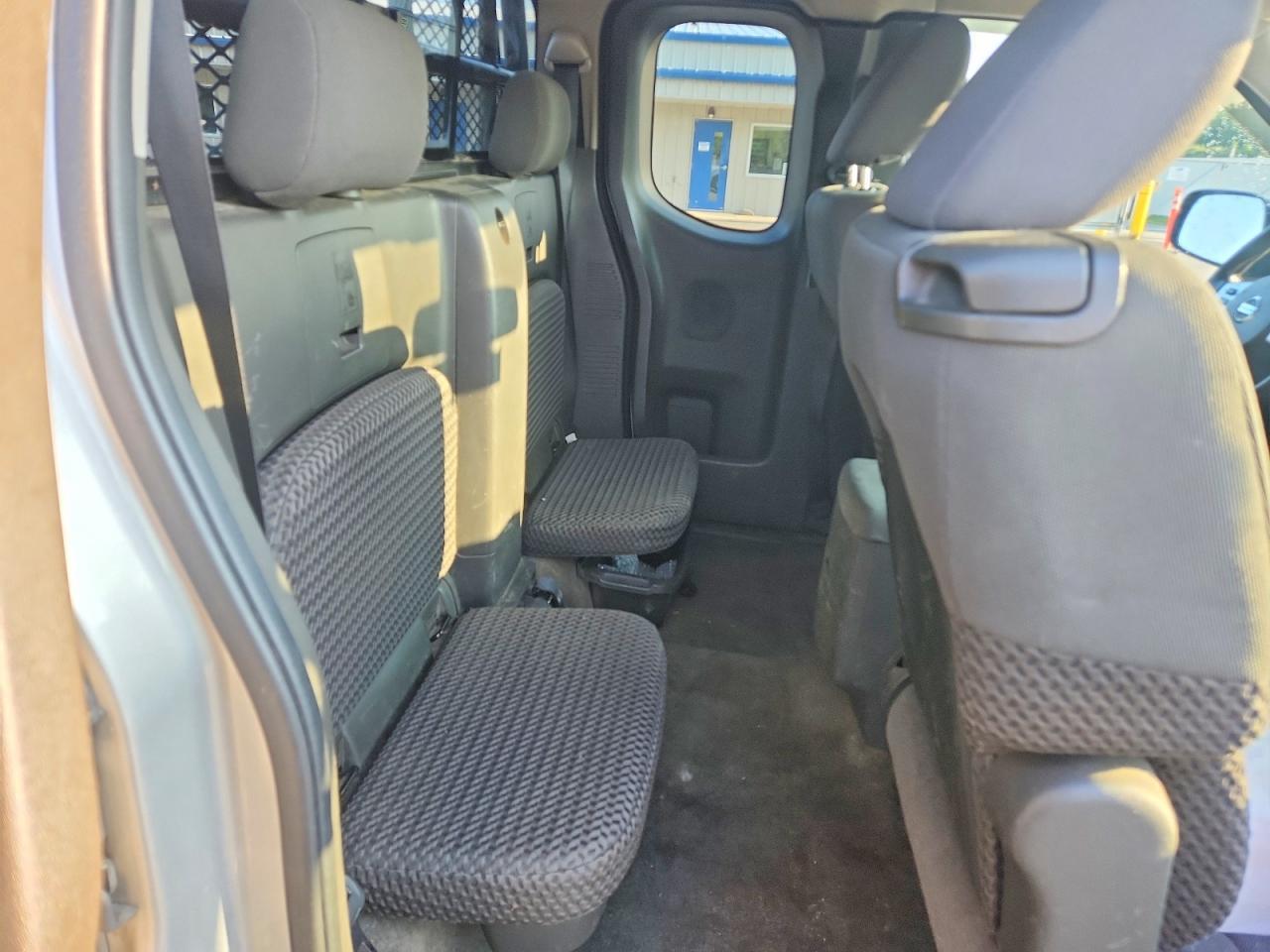 2013 Nissan Frontier SV V6