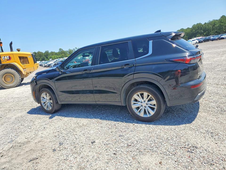 2025 Mitsubishi Outlander ES