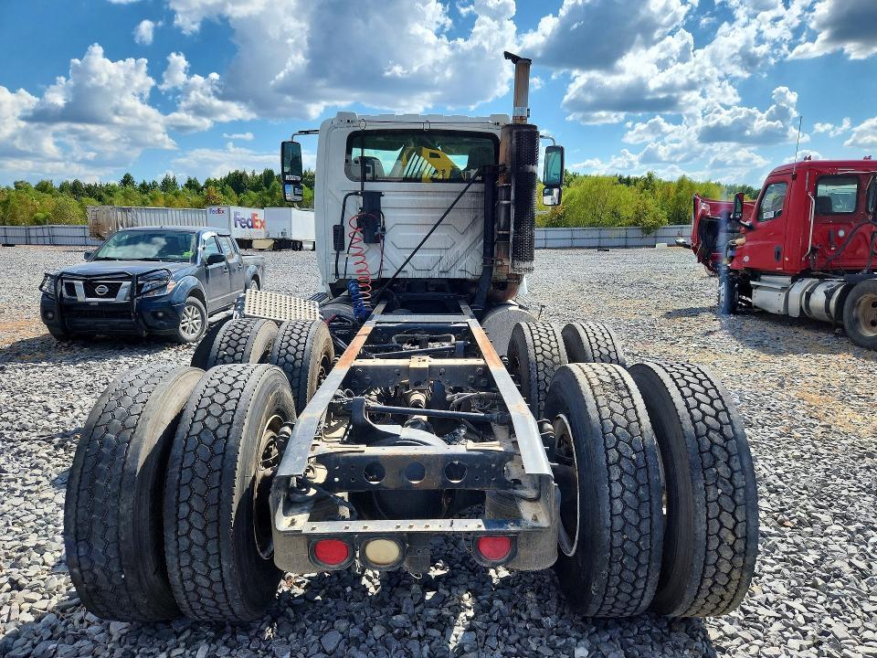 2012 International 8600 Truck Cab AND Chassis
