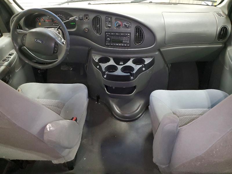 2006 Ford Econoline E350 Super Duty Wagon